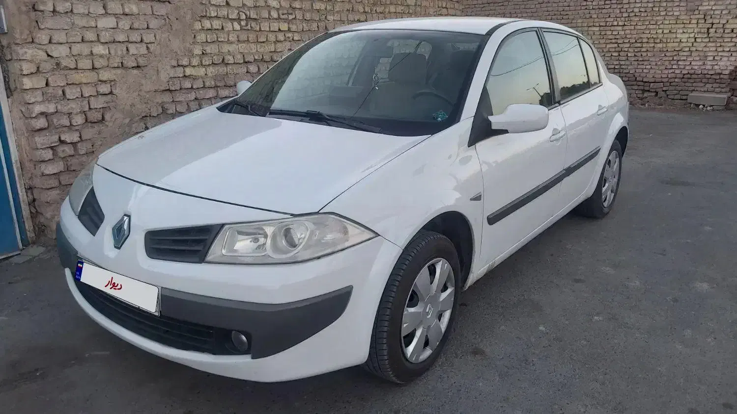 مگان ۱۶۰۰ دنده فول در حد صفر|خودرو سواری و وانت|فریمان, |دیوار