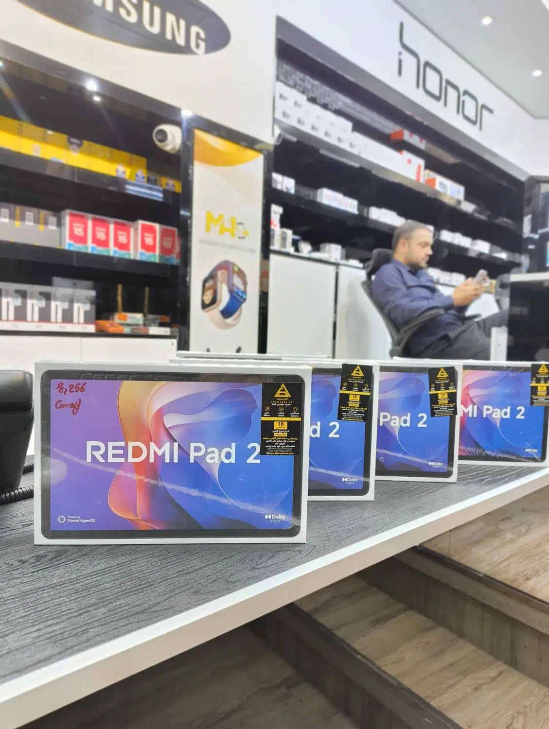 Redmi Pad 2|تبلت|اصفهان, مفتح|دیوار