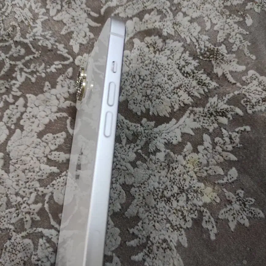 آیفون ۱۳نرمال|موبایل|رشت, معلولین|دیوار