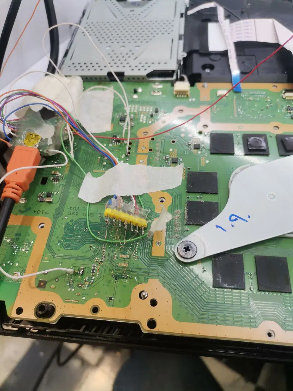 تعمیرات تخصصی و نصب بازی PlayStation و Xbox|کنسول، بازی ویدئویی و آنلاین|تهران, امام خمینی|دیوار