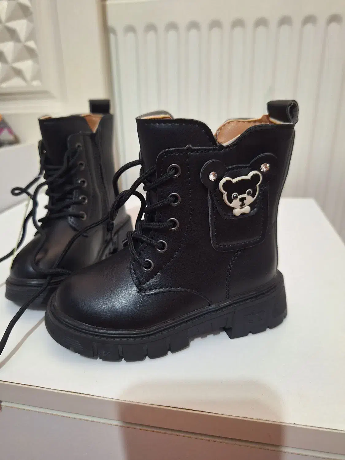 بوت بچگانه شیک ونو|کفش و لباس بچه|بروجن, |دیوار