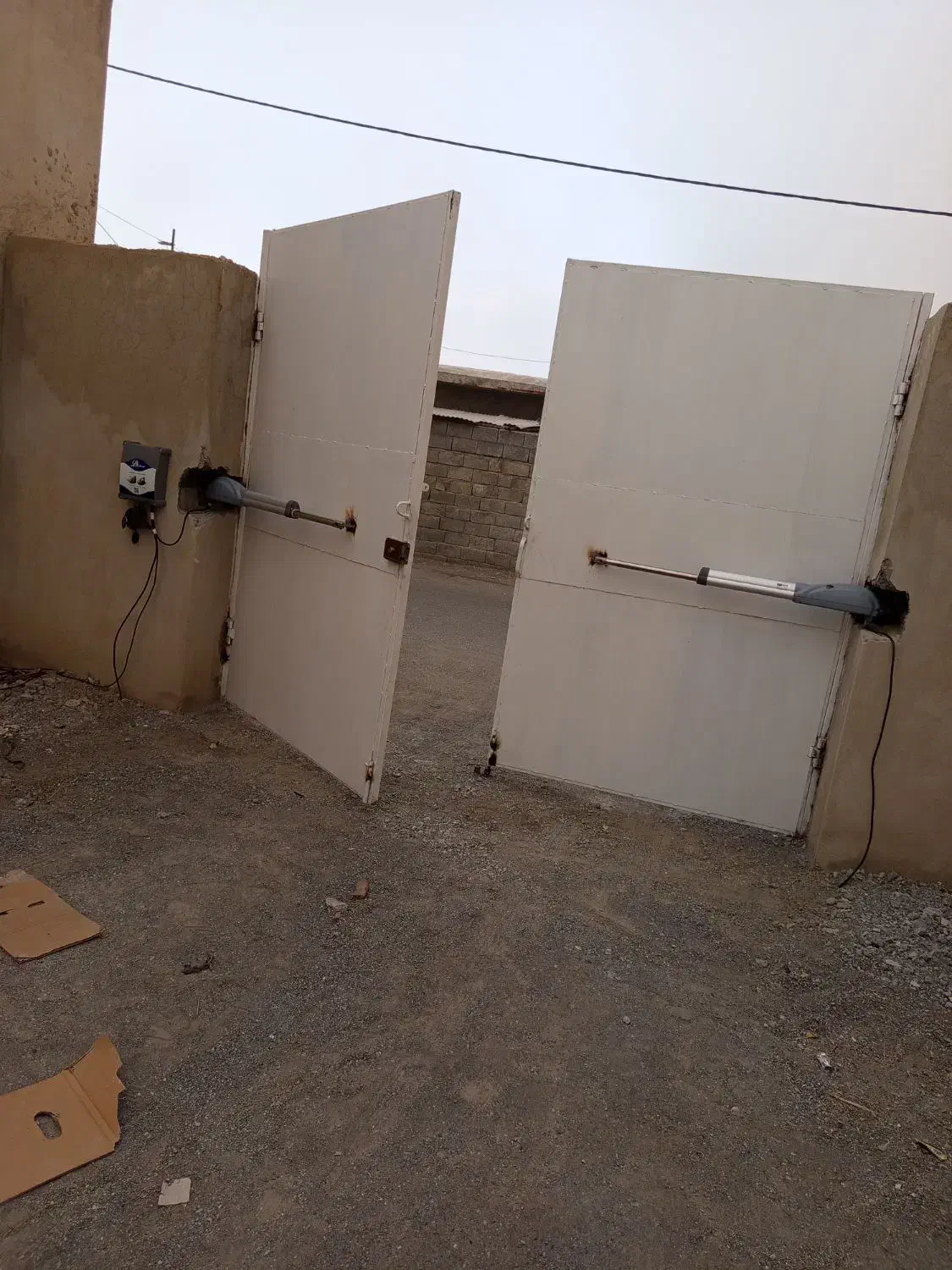 درب برقی جک بازویی جنب پلیس بعلاوه 10 اقساطی|فروشگاه و مغازه|منوجان, |دیوار