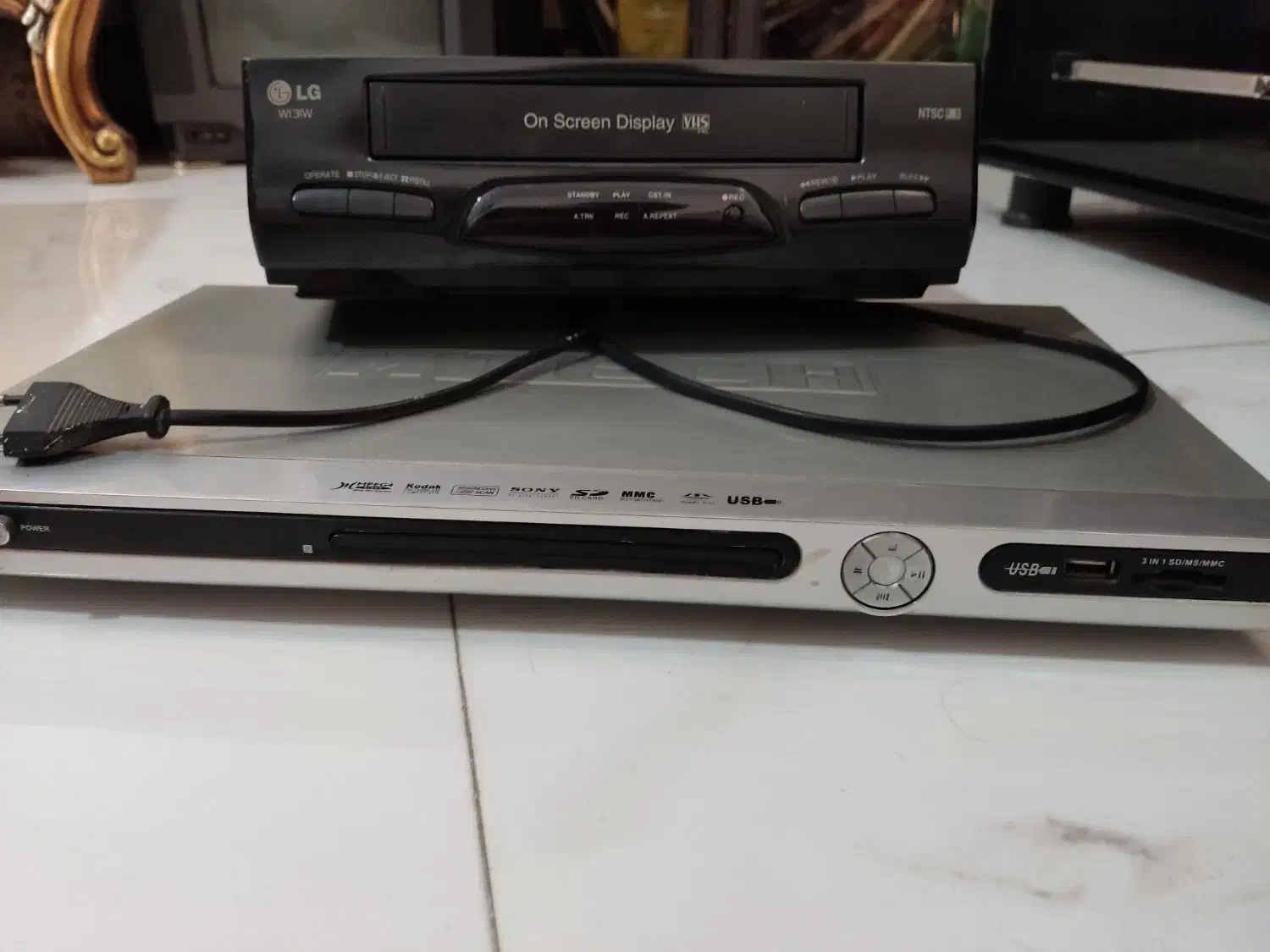 تی وی ۱۴ اینج سالم با کنترل|تلویزیون و پروژکتور|تهران, شهید رجایی|دیوار