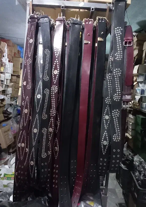 قطار و کمربندچرم|کوهنوردی و کمپینگ|لردگان, |دیوار