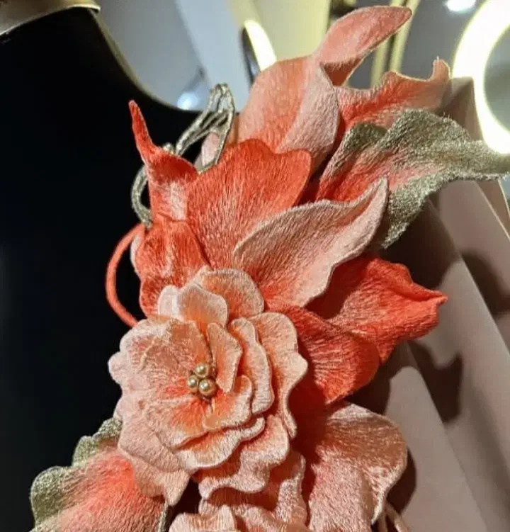 گلدوزی با مزون های خاص|خدمات پیشه و مهارت|ری, حمزه‌آباد|دیوار