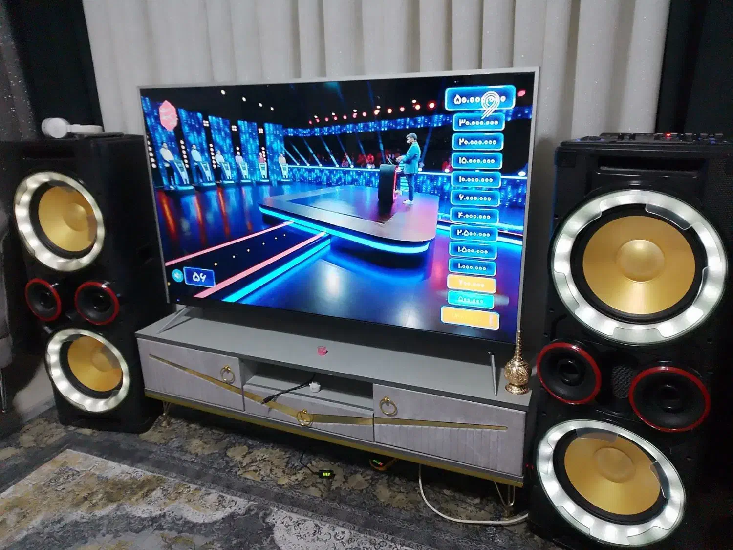 تی وی اسمارت فورکی ۶۰ اینج|تلویزیون و پروژکتور|شاهدشهر, |دیوار