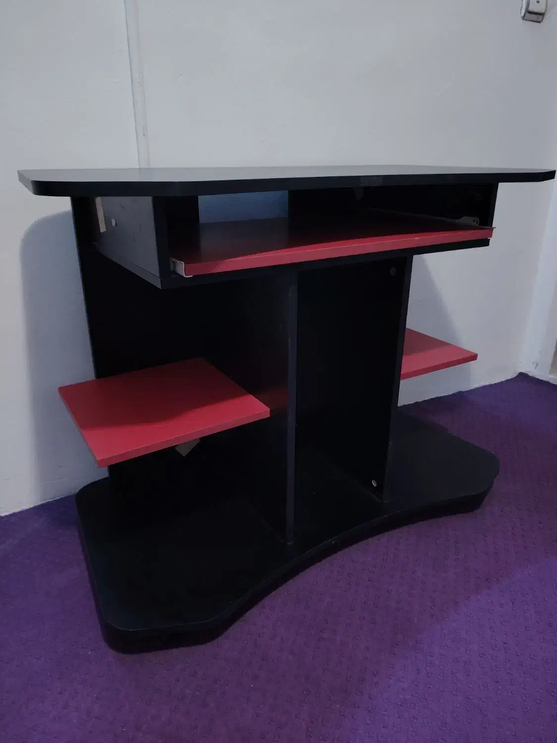 میز کامپیوتر|میز تحریر و کامپیوتر|مشهد, تربیت (صدف)|دیوار