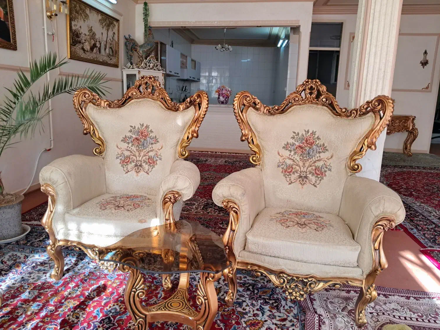 مبل اسلطنتی راحتی چوب راش ست میزعسلی درحدنو|مبلمان خانگی و میز عسلی|ملایر, |دیوار