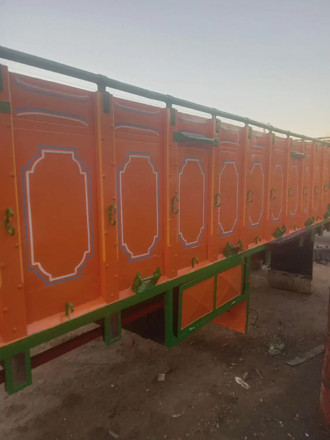 اتاق چوبی فلزی بنز تک باری سالم|قطعات یدکی و لوازم جانبی|تهران, چوب تراش|دیوار