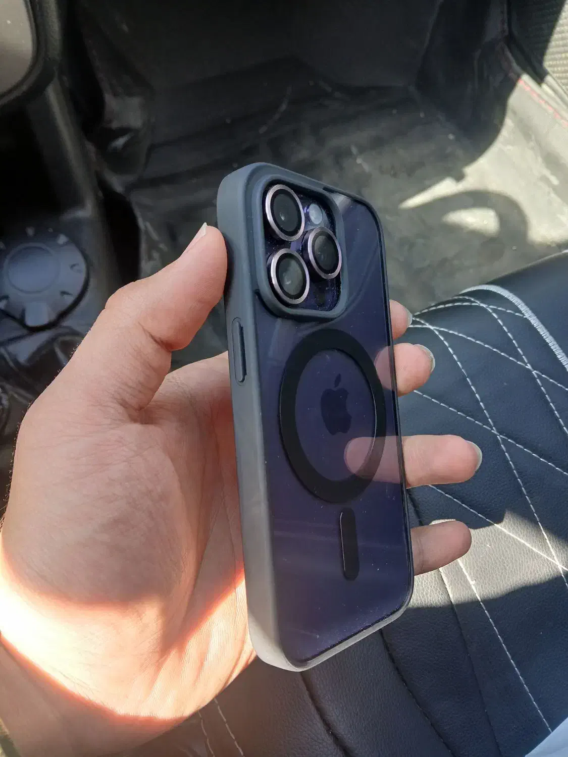 iphone14pro|موبایل|تهران, فلسطین (میدان انقلاب)|دیوار