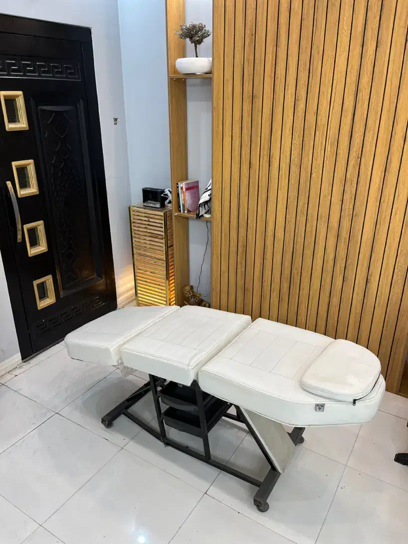 تخت فیشیال|آرایشگاه و سالنهای زیبایی|آران و بیدگل, |دیوار