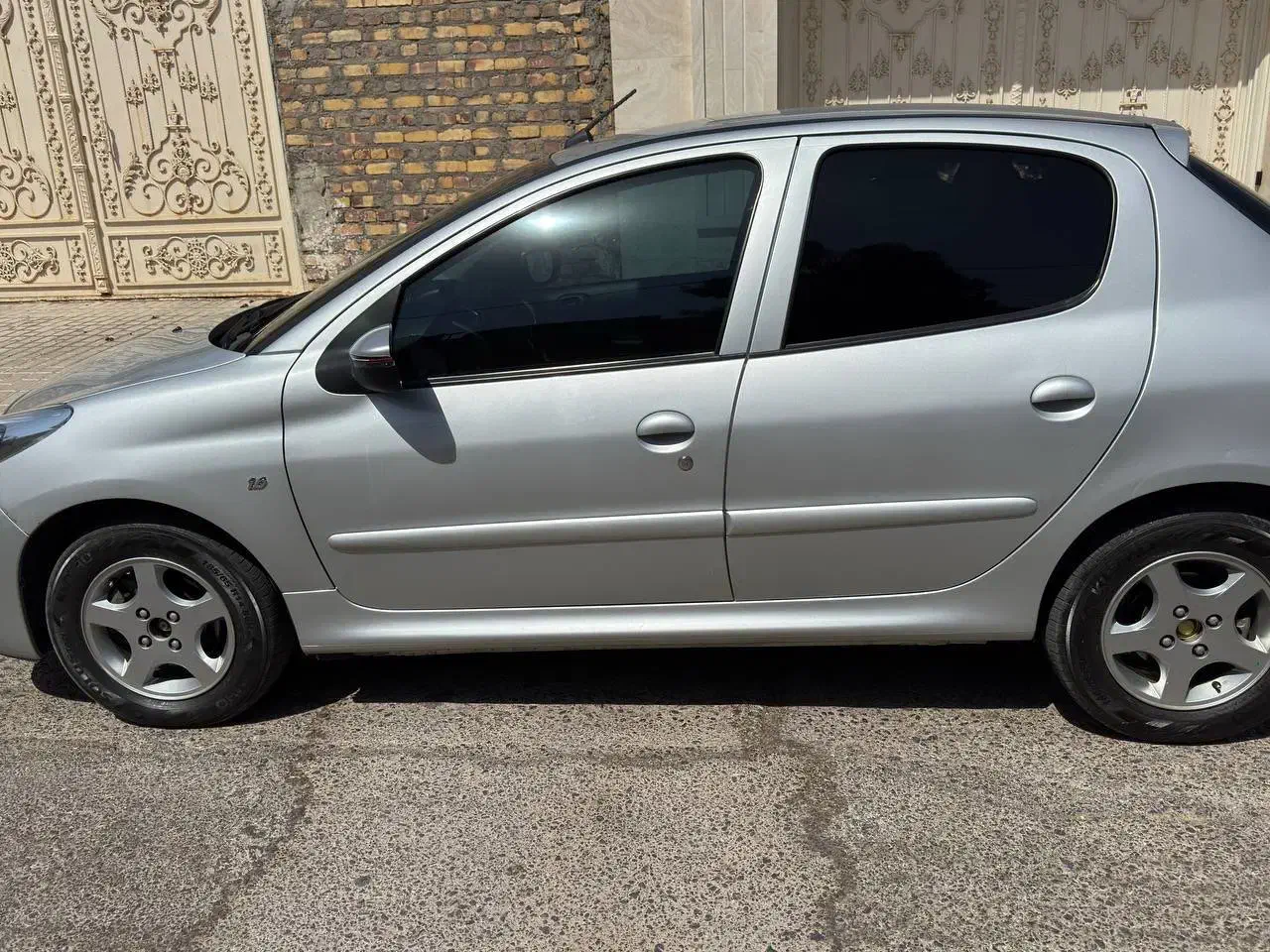 پژو ۲۰۷ مدل ۹۷ نقره ای|خودرو سواری و وانت|مشهد, سید رضی|دیوار