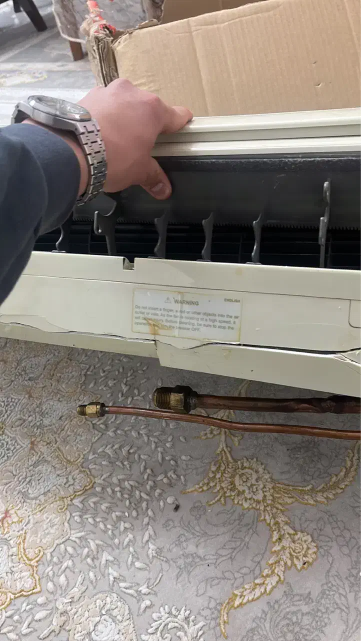 پنل کولر گازی هیتاچی|کولر گازی و فن‌کوئل|گلپایگان, |دیوار