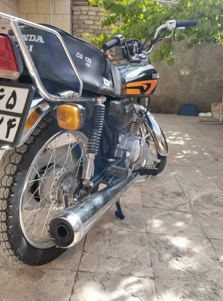 موتور هوندا ۱۵۰ ۵ دنده|موتورسیکلت|اصفهان, کارلادان|دیوار