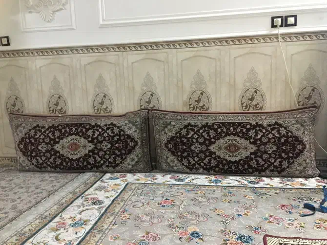 پشتی سالم دست دو|پشتی|مشهد, شهید قربانی|دیوار