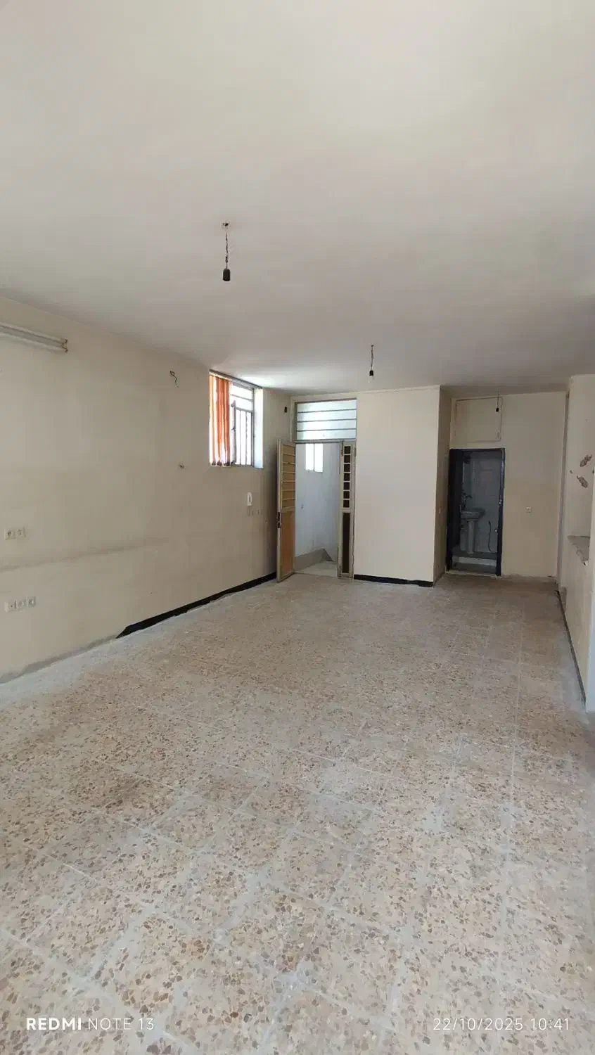 اجاره ویلایی طبقه دوم ورودی مجزا|اجارهٔ خانه و ویلا|شیراز, عادل آباد|دیوار