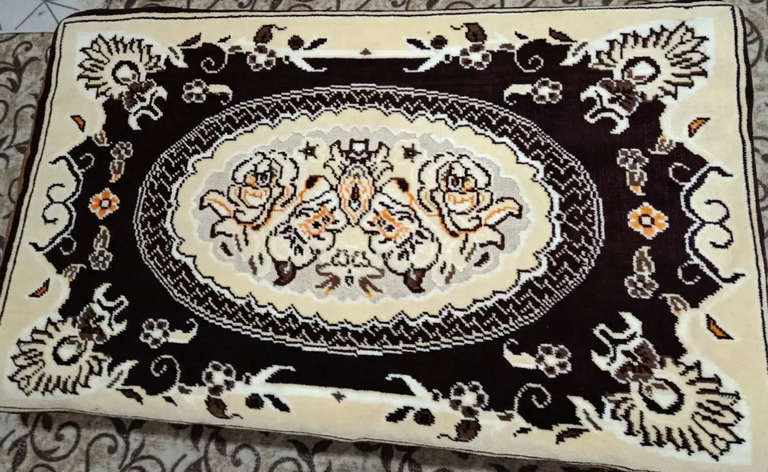 پشتی|پشتی|مشکین‌دشت, |دیوار