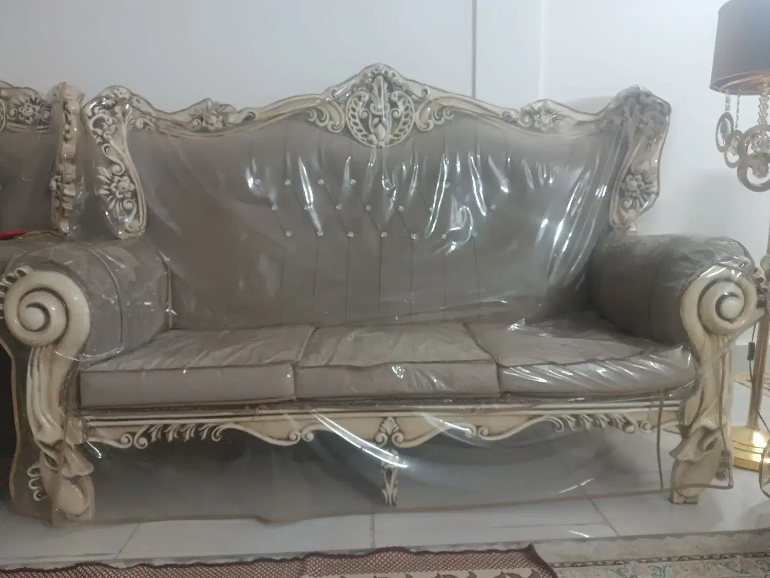 مبلمان تمام چوب (چوب بلوط)۷نفره|مبلمان خانگی و میز عسلی|مشهد, حضرت حجت|دیوار