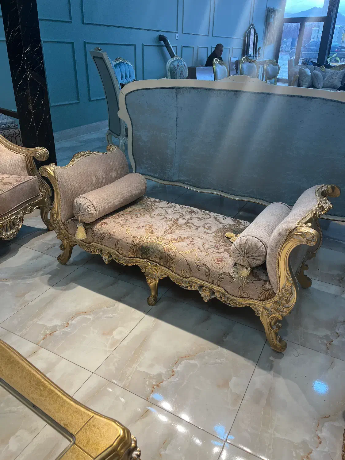 ست مبل سلطنتی کلاسیک طلایی|مبلمان خانگی و میز عسلی|مرند, |دیوار