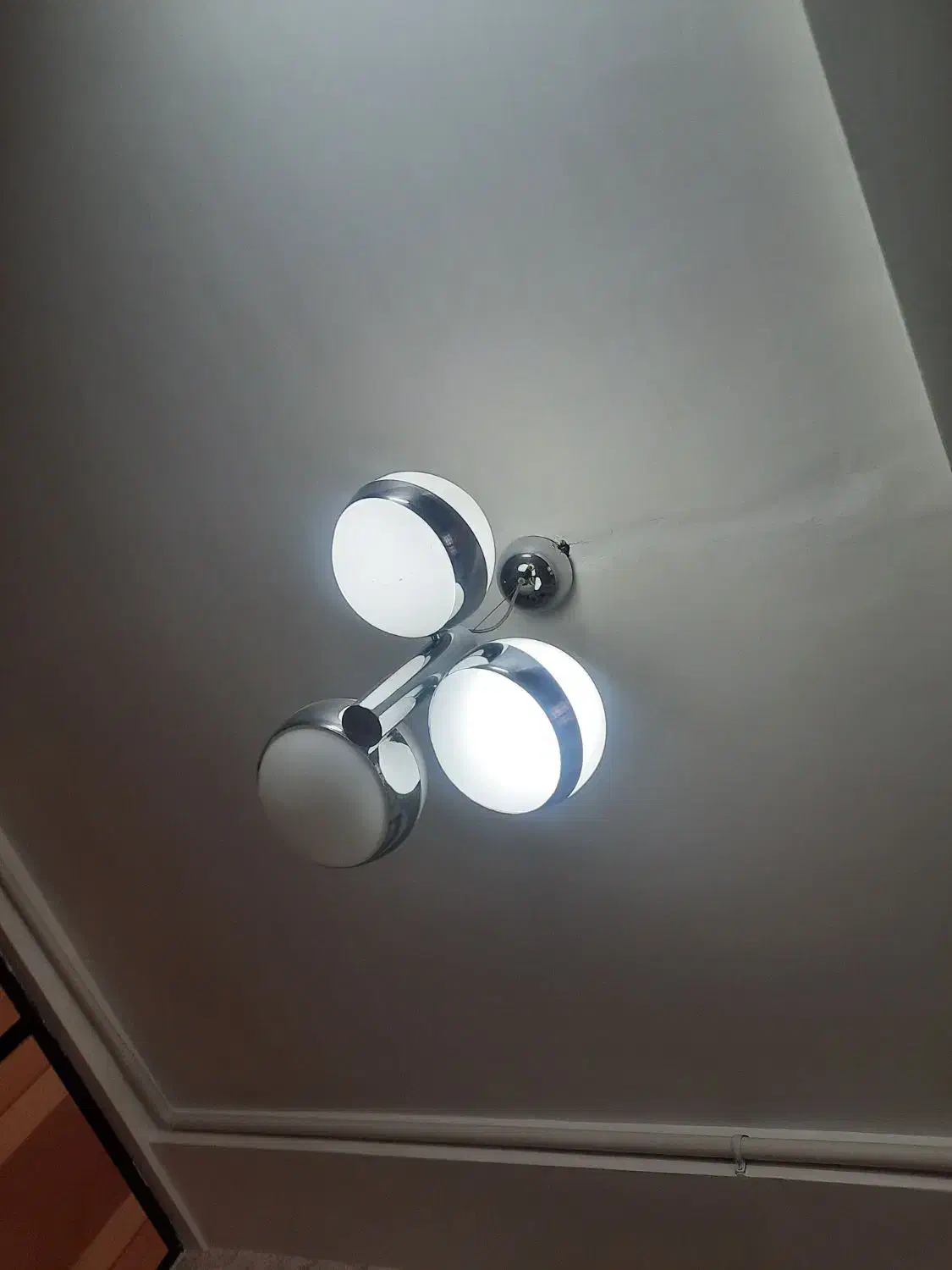 لوستر سه شاخه|لوستر و چراغ آویز|بجنورد, |دیوار