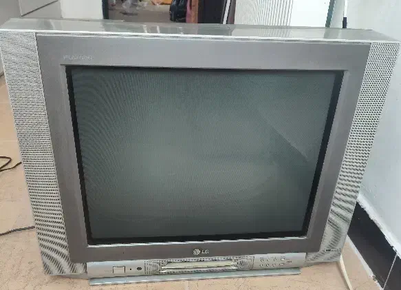 تلویزیون 21 اینچ ال جی|تلویزیون و پروژکتور|مریوان, |دیوار