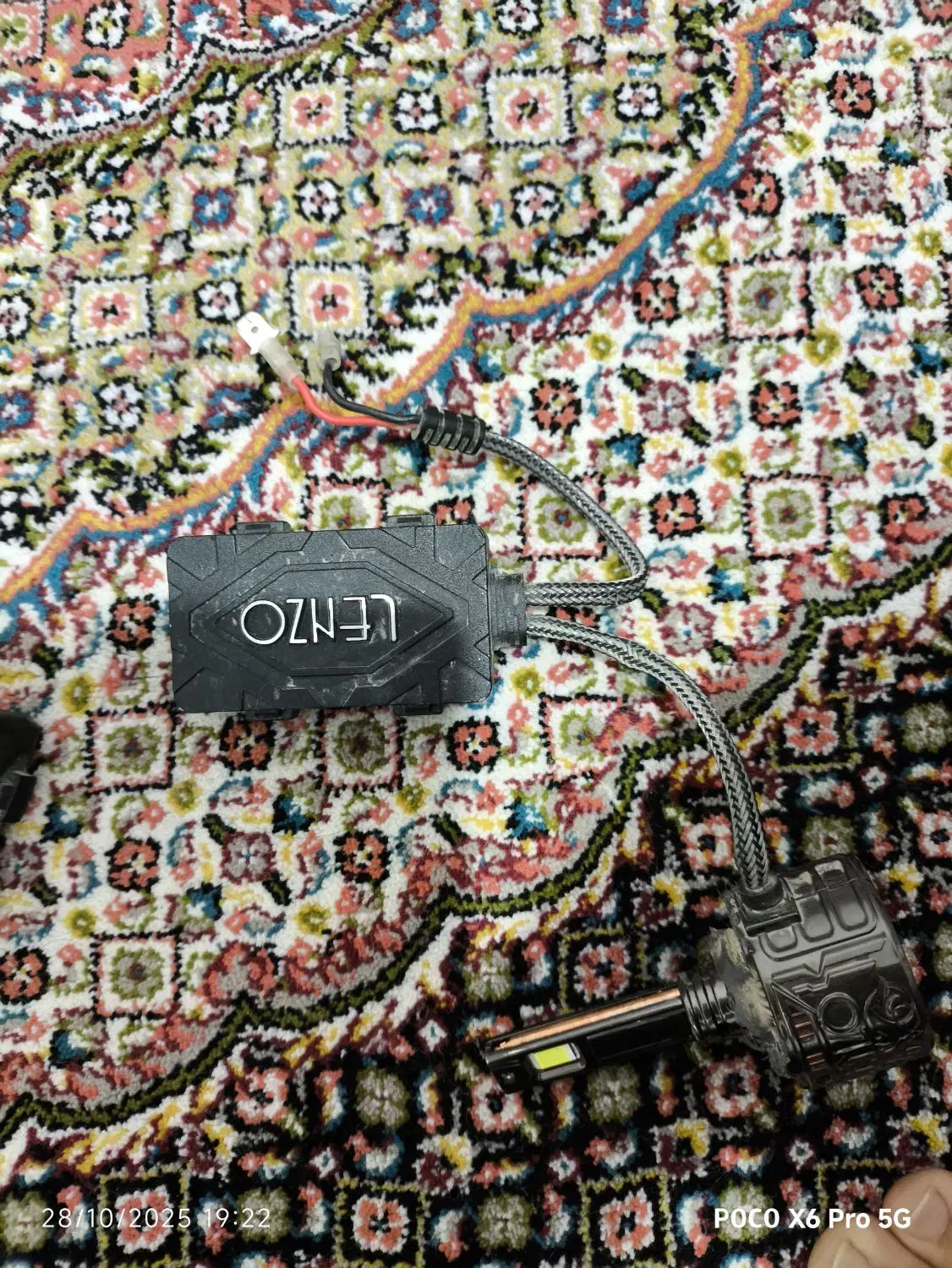 هدلایت برند لنزو V330 PROمعاوضه بالاستیک زیر صفری|قطعات یدکی و لوازم جانبی|زابل, |دیوار