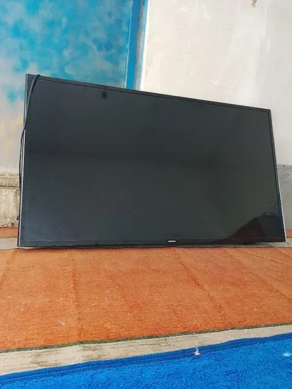 تلوزیون|تلویزیون و پروژکتور|اراک, |دیوار