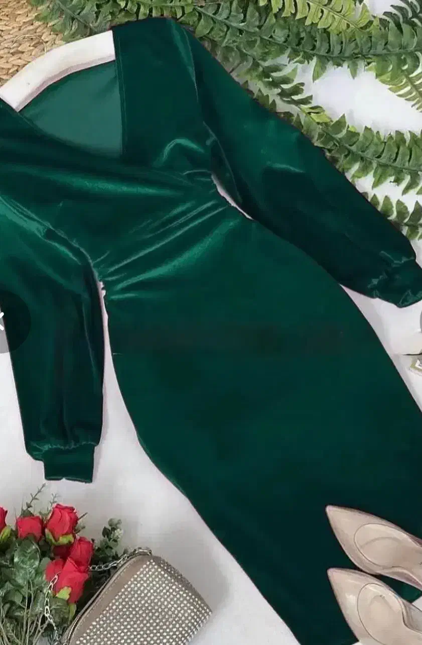 لباس یلدایی|لباس|گناباد, |دیوار