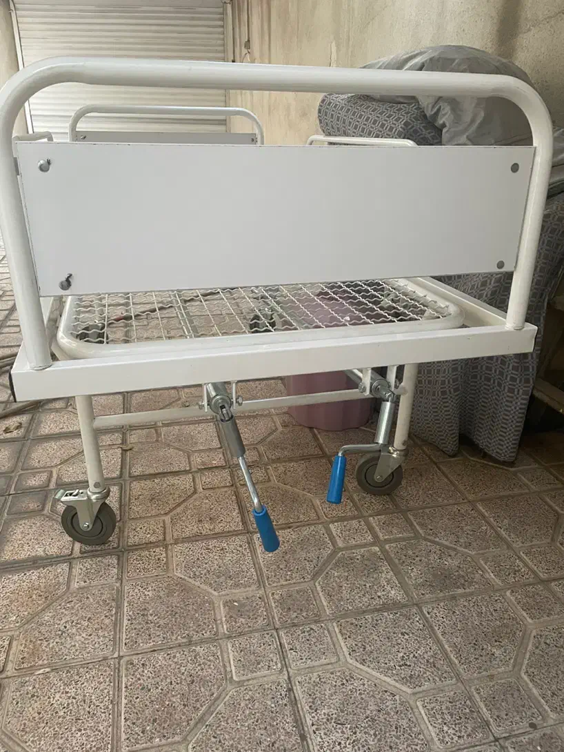 تخت خواب بیمارستانی کاملا نو|پزشکی|تبریز, |دیوار