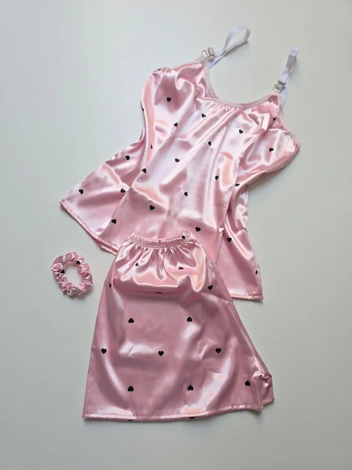 ست ساتن|لباس|بافق, |دیوار