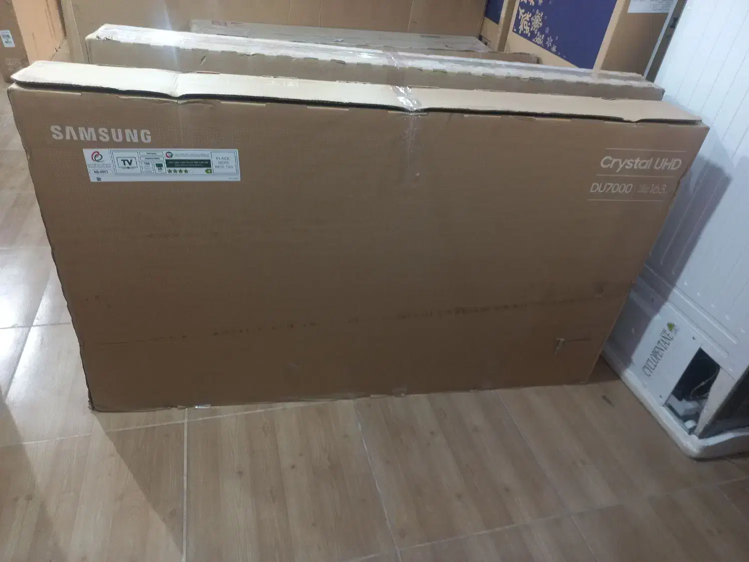 ال ای دی|تلویزیون و پروژکتور|دورود, |دیوار