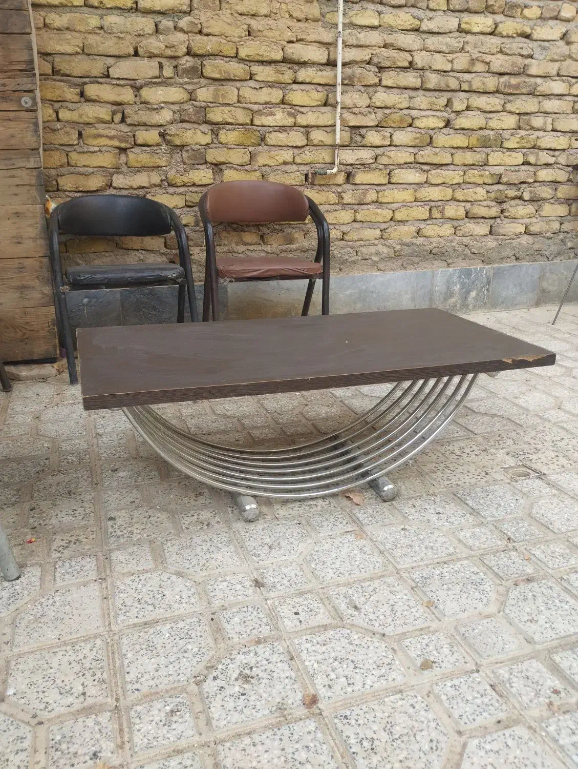 میز وسط اداری سالم بدون شکستگی جنس استیل|مبلمان اداری|اقبالیه, |دیوار