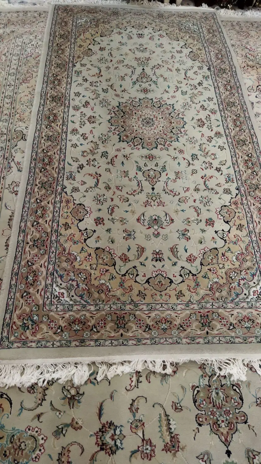 فرش ۶ متری به همراه کناره یک در دومتری ست هم|فرش|تهران, خواجه نصیر طوسی|دیوار