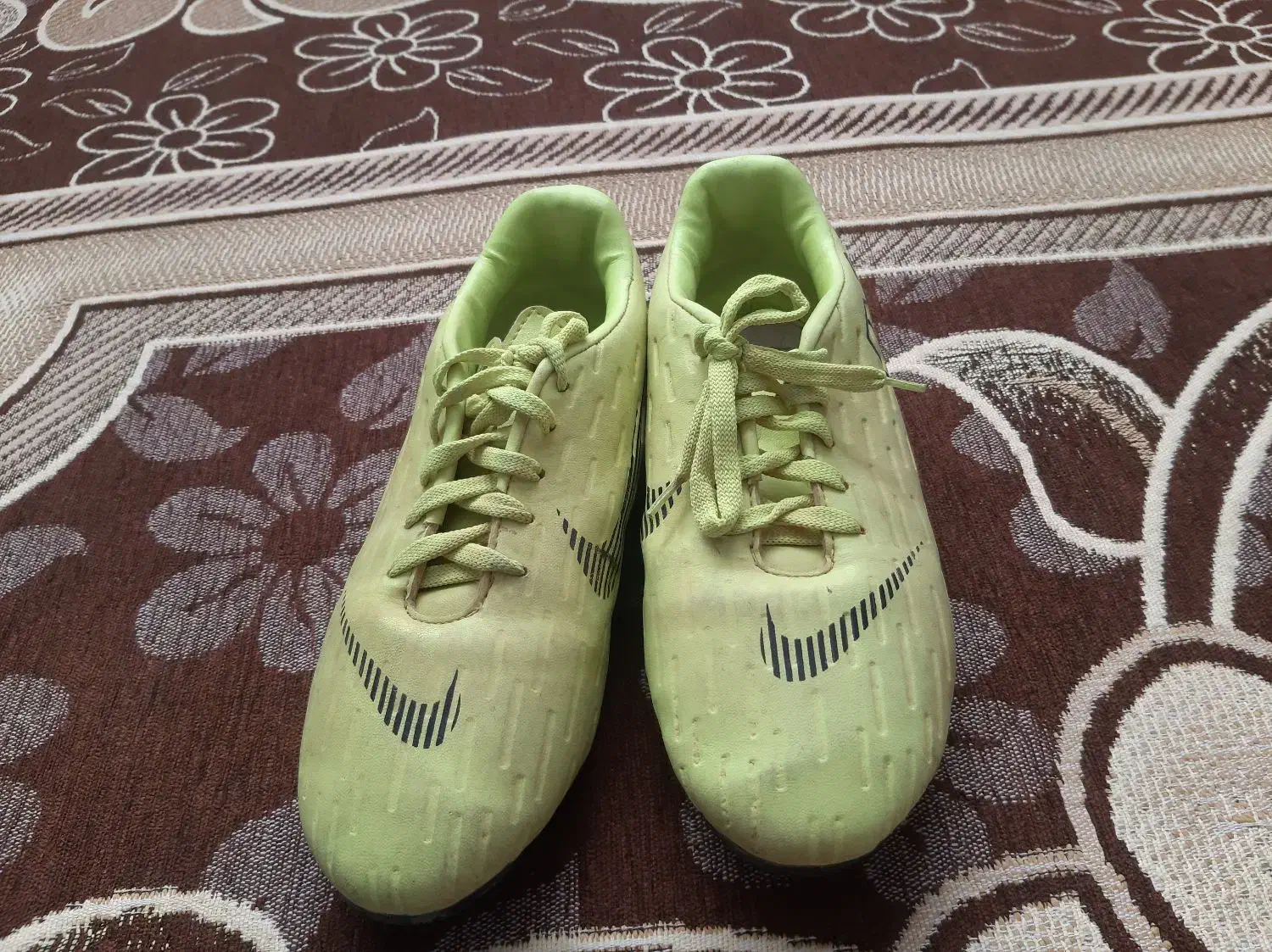 کفش سالن و کفش چمن|کیف، کفش، کمربند|گلپایگان, |دیوار