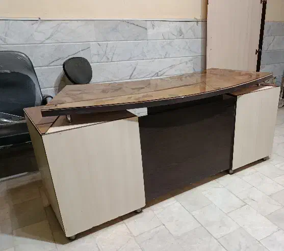 میز کار مدیریتی و میز پذیرایی اداری|دفتر کار|سبزوار, توحیدشهر|دیوار