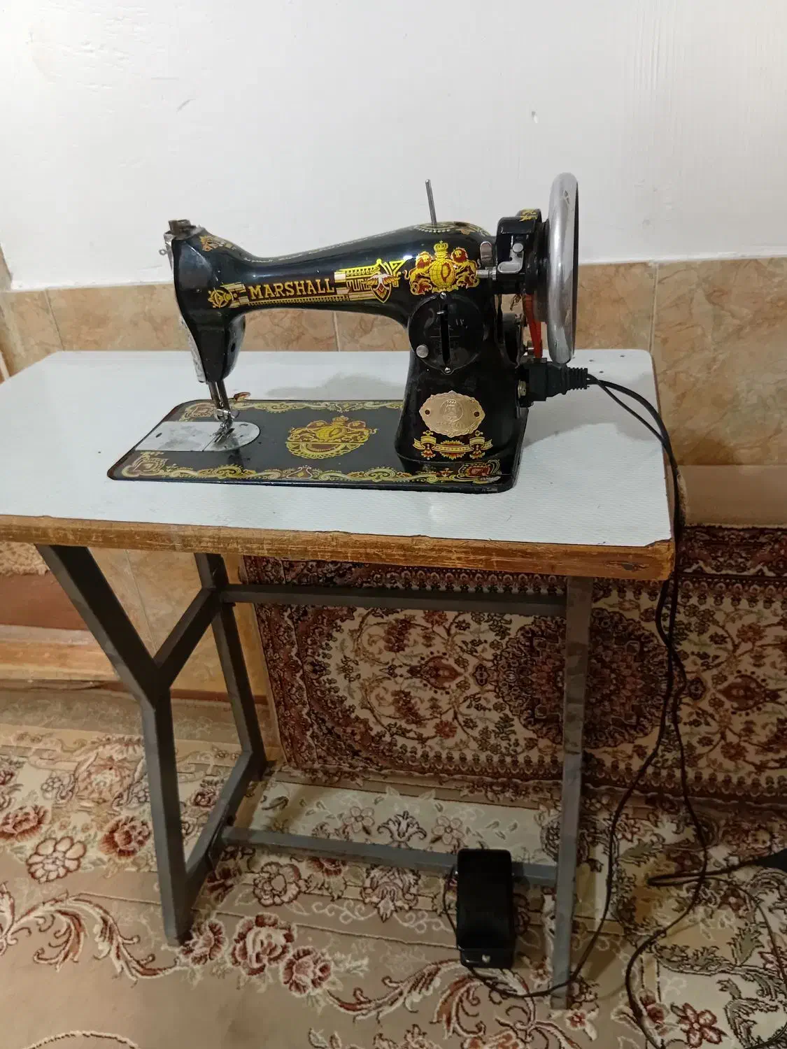 چرخ خیاطی مارشال برقی همراه باپایه قیمت مقطوع|چرخ خیاطی و ریسندگی|مهاباد (آذربایجان غربی), |دیوار