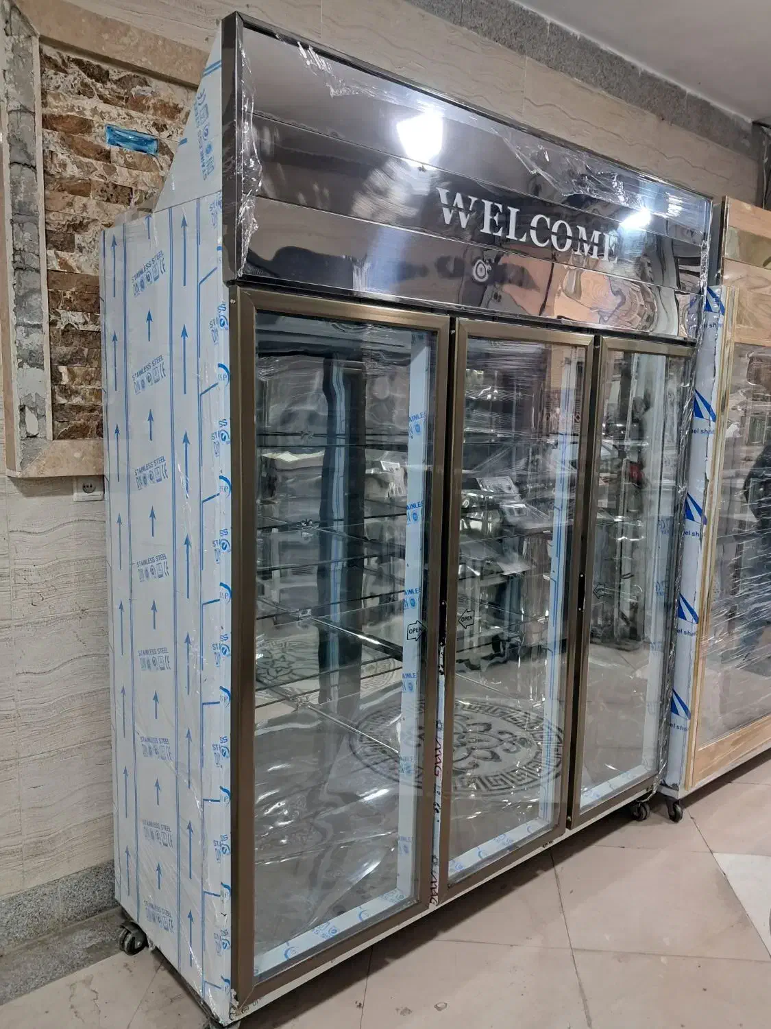 یخچال ایستاده ۳در تمام استیل یک ماه کار کرد|فروشگاه و مغازه|تهران, صد دستگاه|دیوار