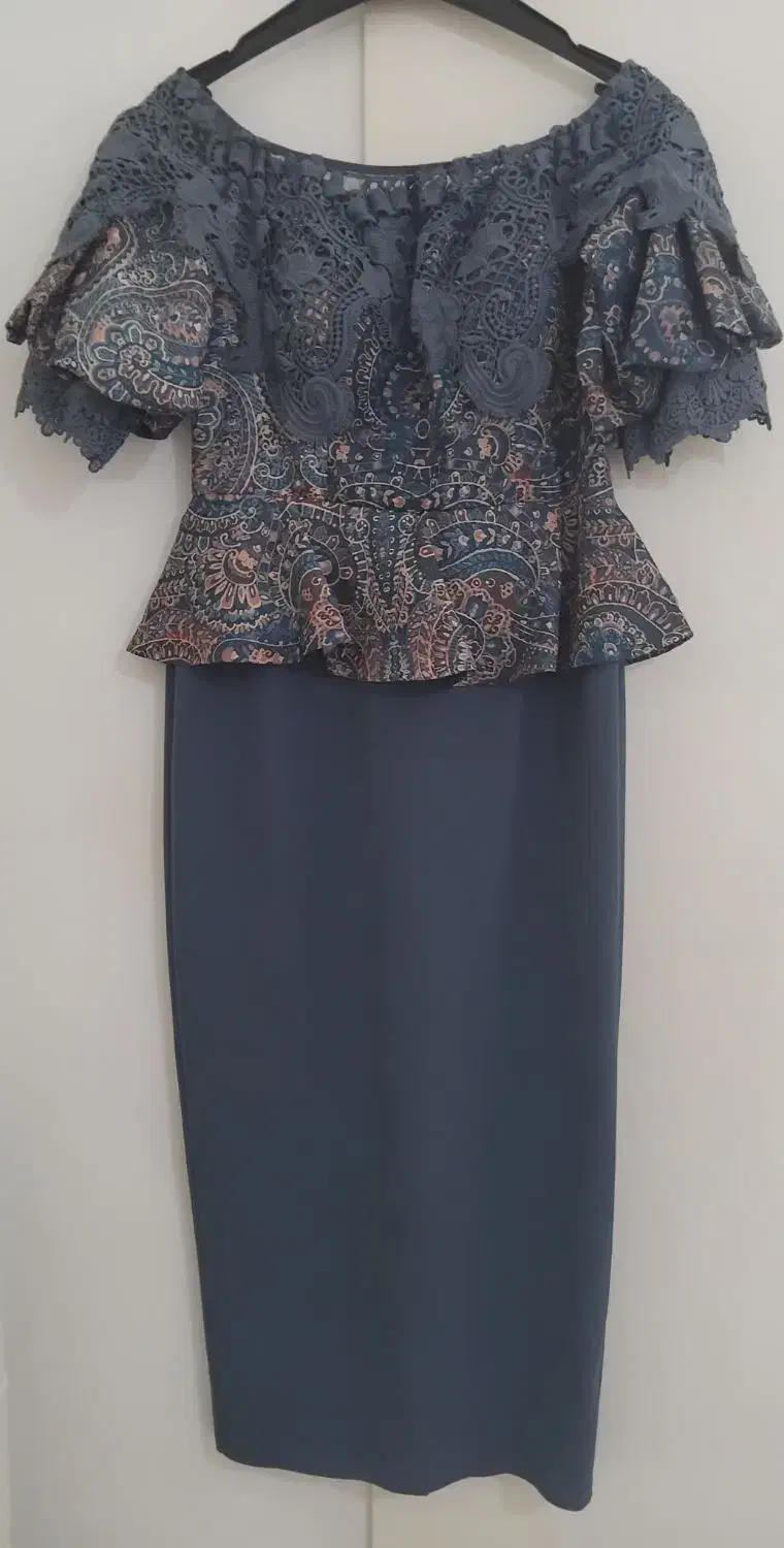 لباس مجلسی|لباس|هشتگرد, فاز ۱ مهستان|دیوار