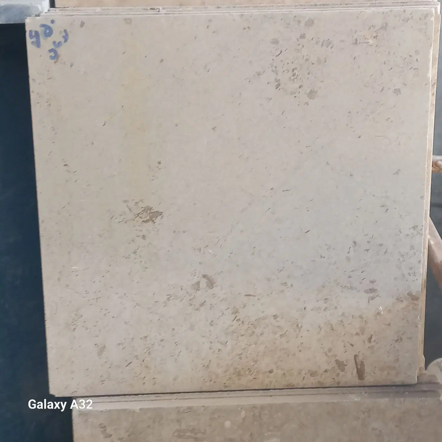 فرشی ۴۰ در ۴۰ تراورتن|مصالح و تجهیزات ساختمان|مبارکه, |دیوار