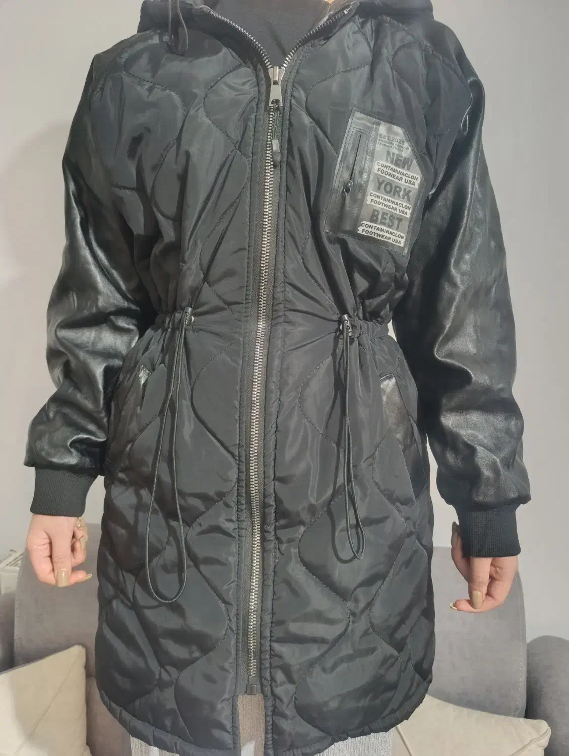 کاپشن نو|لباس|شاهینشهر, گزبرخوار|دیوار