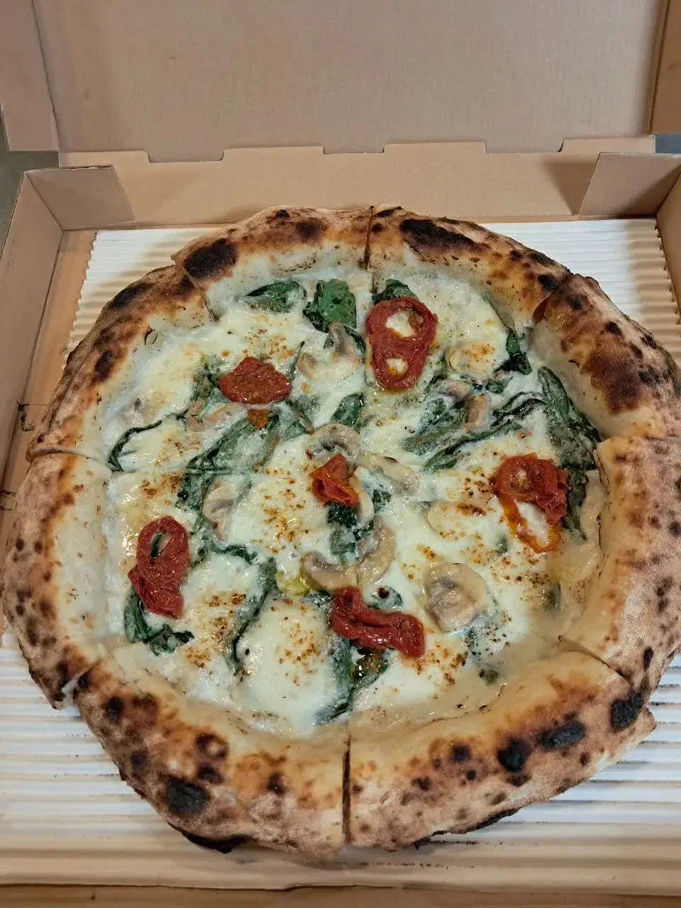 ناپولیتن کار حرفه ای ساکن آمل|استخدام خدمات فروشگاه و رستوران|امامزاده عبدالله, |دیوار