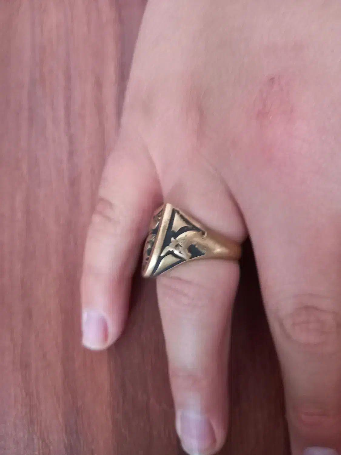 انگشتر طلای رس|کلکسیون اشیاء عتیقه|شیروان (خراسان), |دیوار