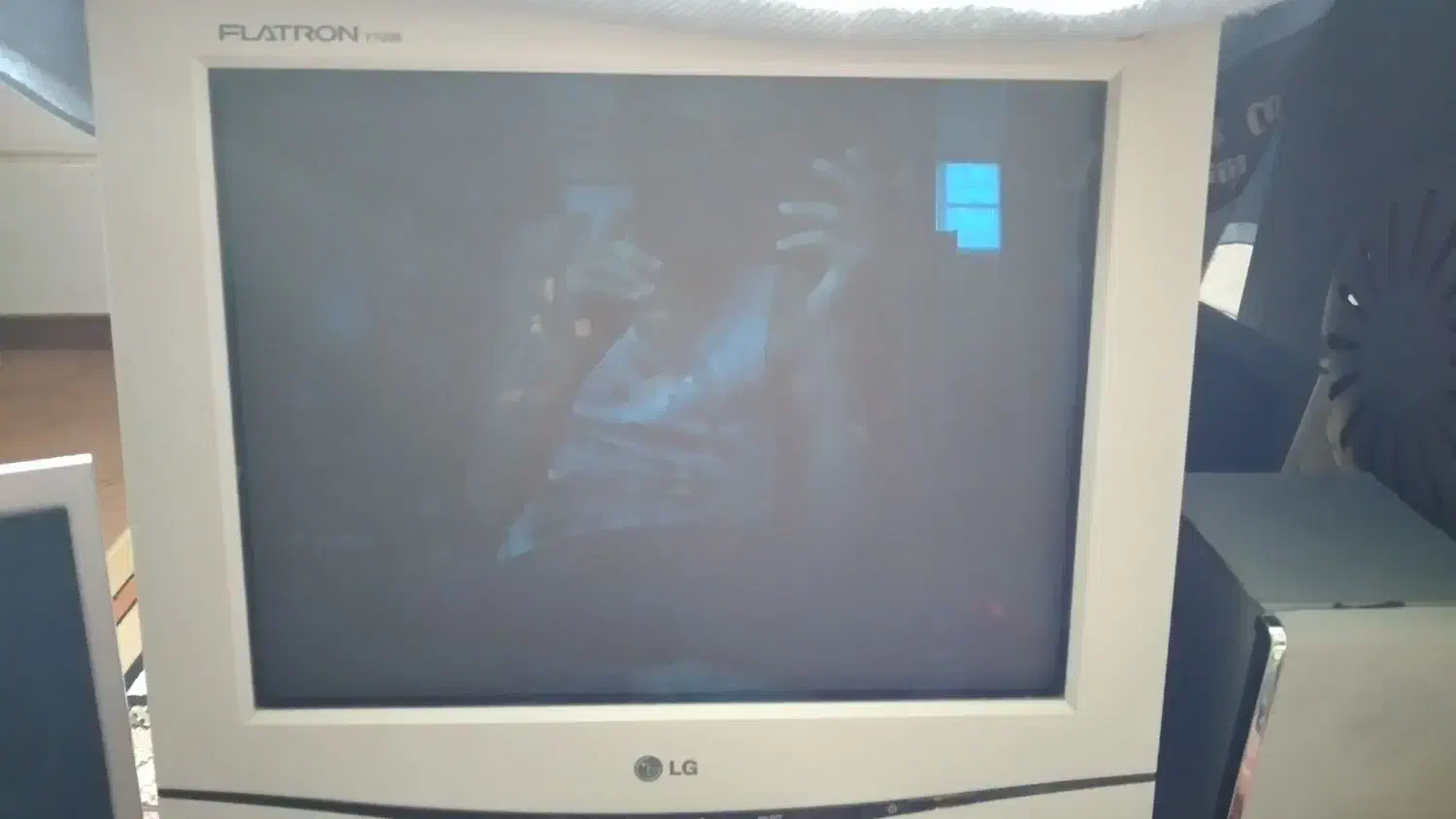 مانیتور+کیس+کیبورد+ساب+ موس|رایانه رومیزی|نائین, |دیوار