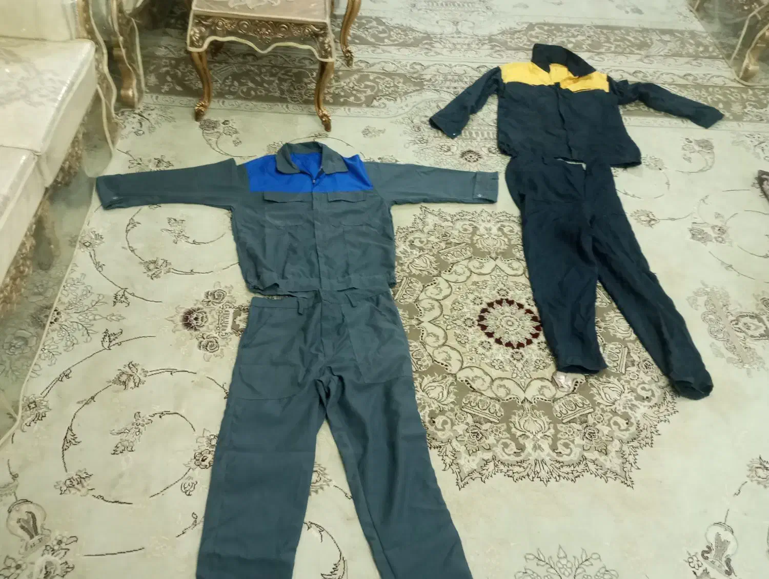 لباس فرم کار|لباس|فلاورجان, |دیوار