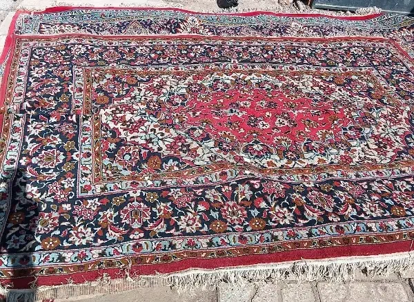 دو تخته فرش|فرش|نیشابور, میدون بار|دیوار