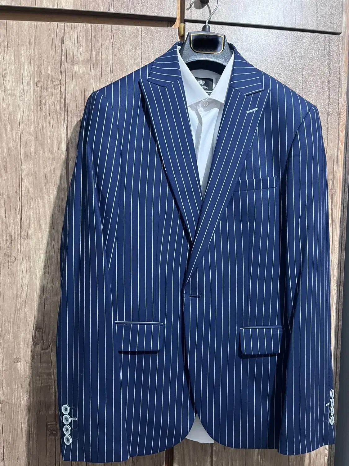 کت شلوار برند راومن|لباس|رشت, نظری|دیوار