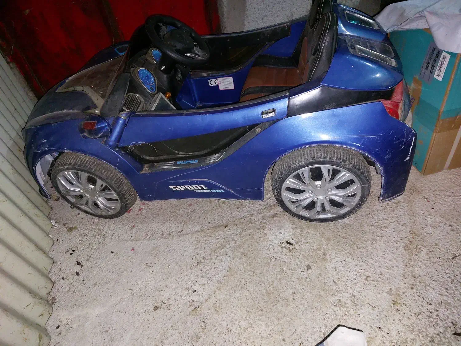 ماشین شارژی|اسباب‌‌بازی|پره‌سر, |دیوار