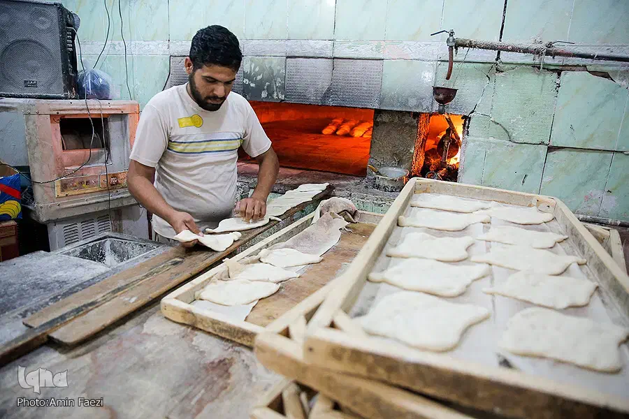 شاطر نانوایی صمون|استخدام خدمات فروشگاه و رستوران|ایلام, |دیوار