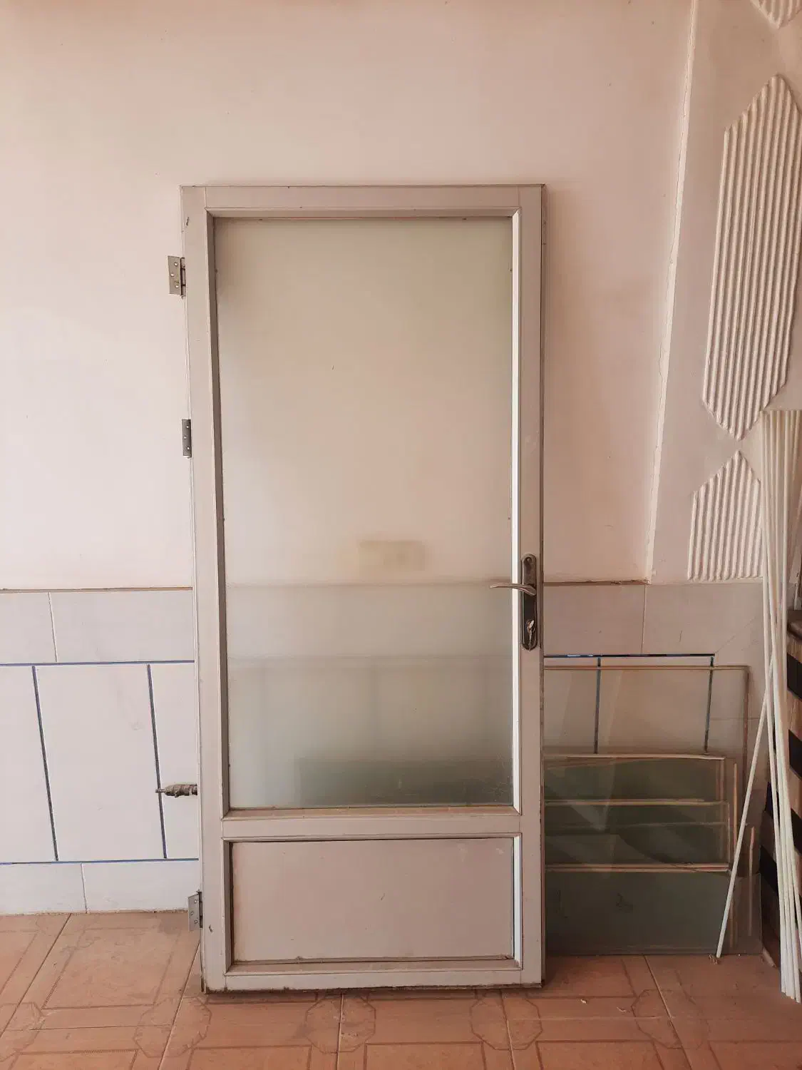 در آلومینیومی با چهار چوب|مصالح و تجهیزات ساختمان|اصفهان, براآن شمالی|دیوار