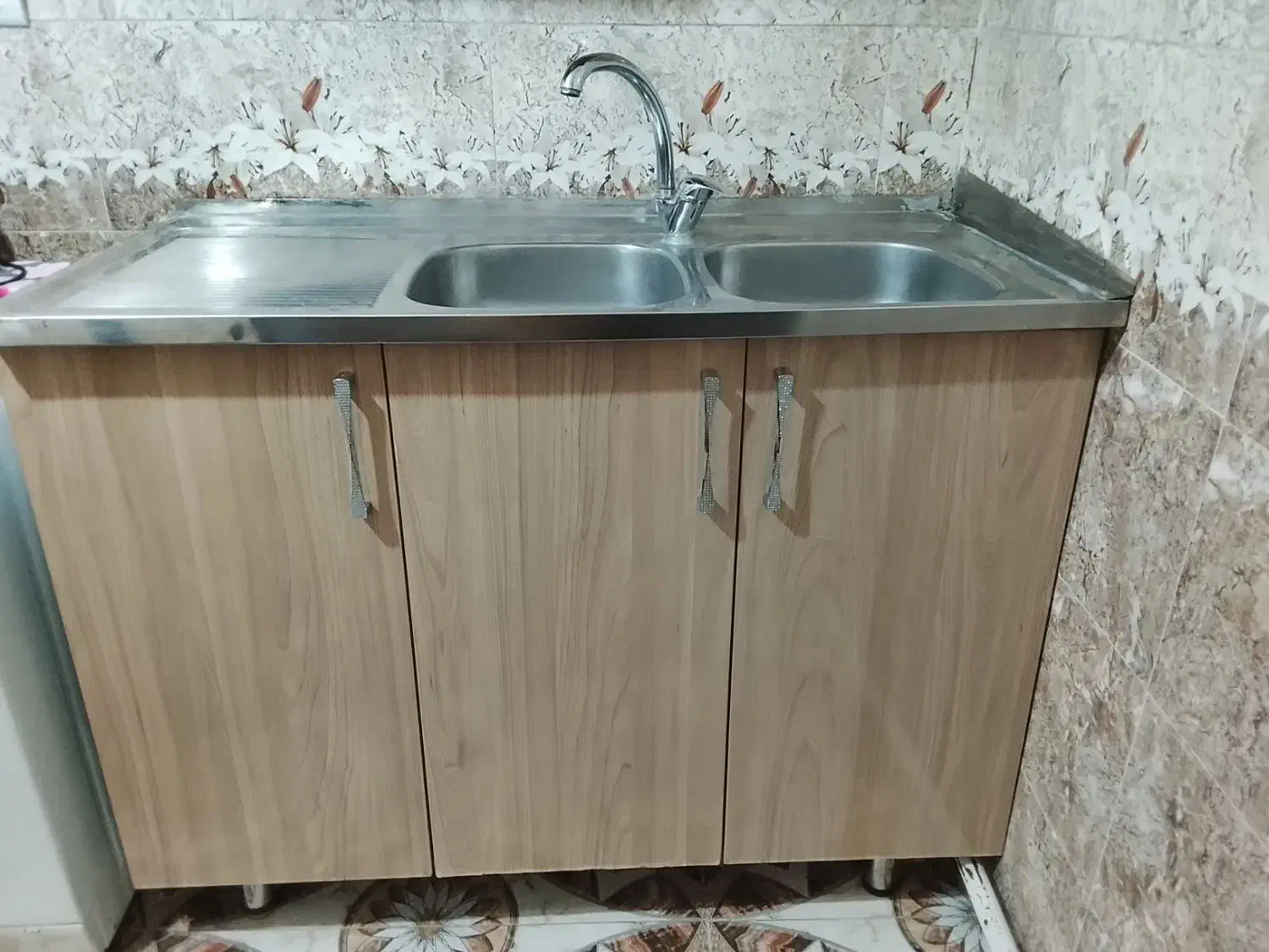 کابینت ظرفشویی همراه با سینک وشیر|مصالح و تجهیزات ساختمان|تبریز, |دیوار